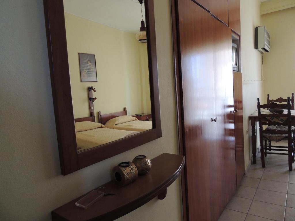Miami Studios Lutrá Edipszú Szoba fotó